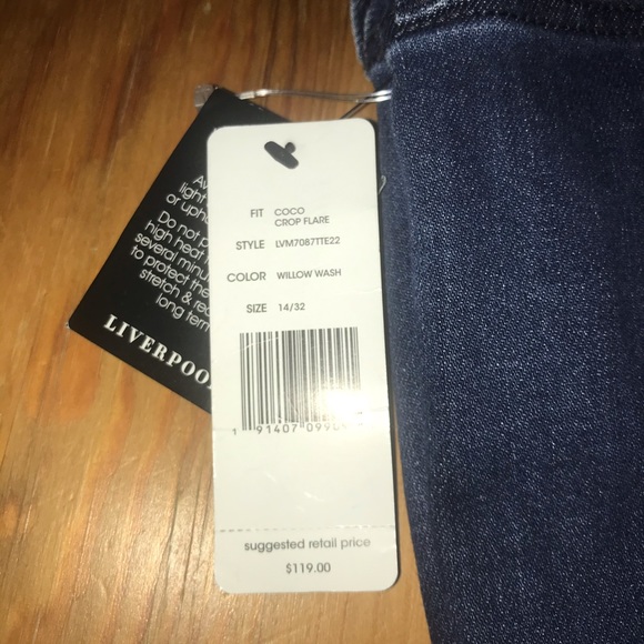 Liverpool coco crop flare jeans - Picture 5 of 7